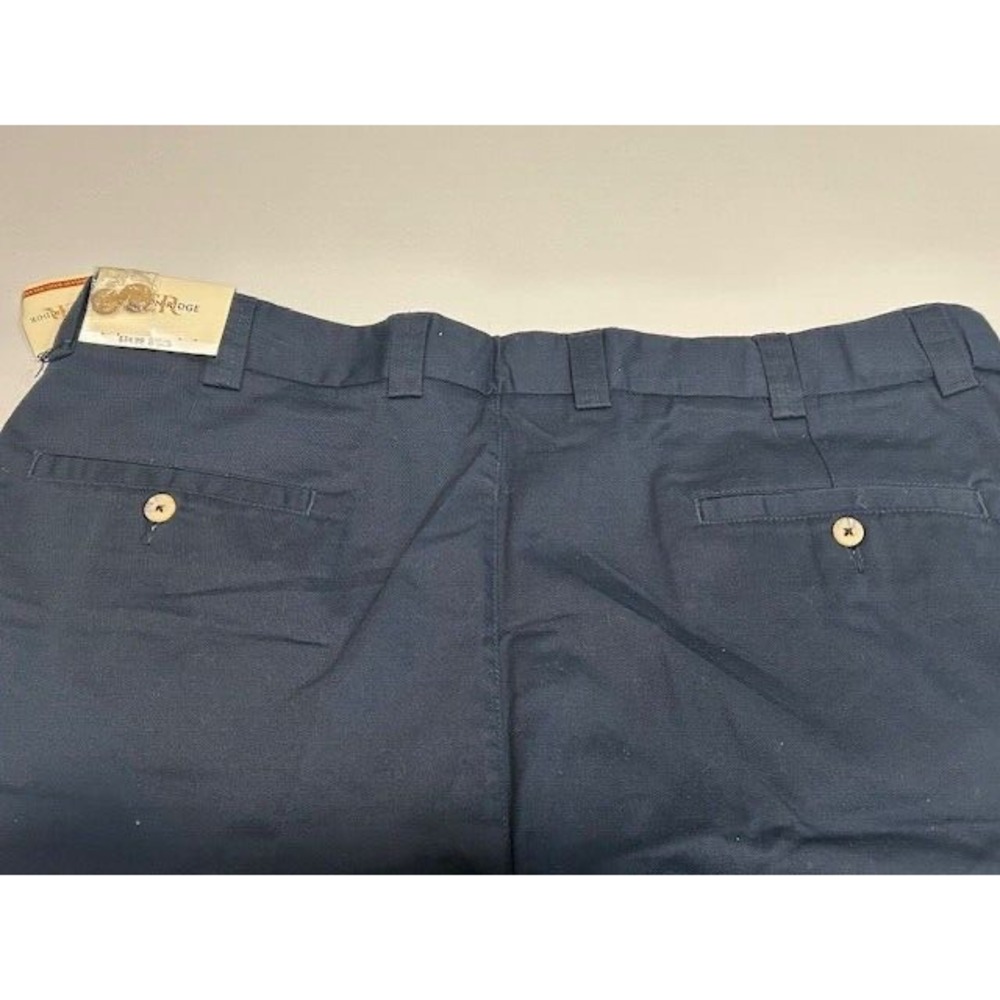 Canyon Ridge Mens Pleated Waist Relaxer Chino Shorts Navy Blue NWT - Size 44